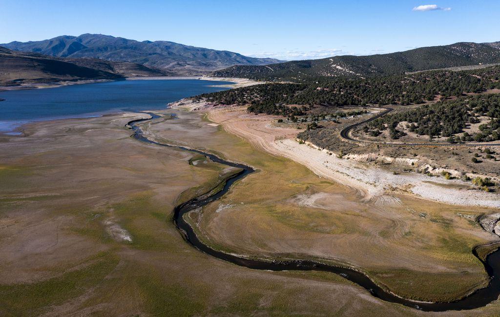 After a reservoir dried up in Summit County in the United States, traces of a city were discovered that people had emptied long