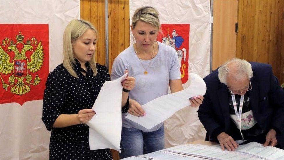 Ruling party wins parliamentary elections in Russia