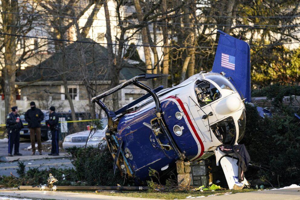 Medical helicopter crashes in Philadelphia, USA
