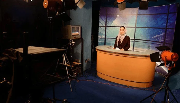 Afghan TV channels reject female TV hosts' cover-up order