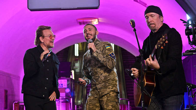 Bono performs 40 minute concert at Kyiv metro