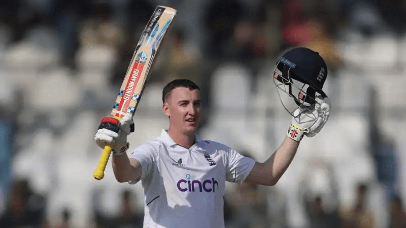 Karachi Test; Pakistan continues batting in the second innings against England